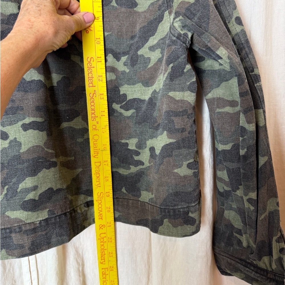 John + Jenn Green Camouflage Utility Jacket - Picture 5 of 5
